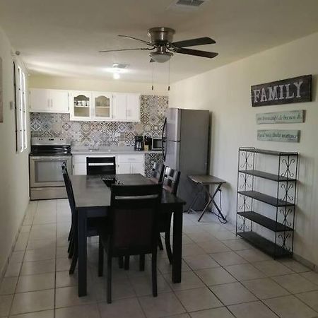 Departamento en planta alta, muy céntrico. Apartamento Puerto Peñasco Exterior foto
