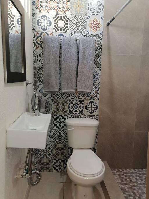 Departamento en planta alta, muy céntrico. Apartamento Puerto Peñasco Exterior foto